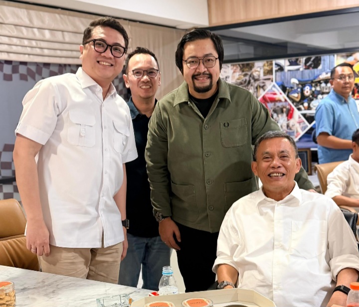 Mendalami Circle Bisnis dan Otomotif Erwin Ismail